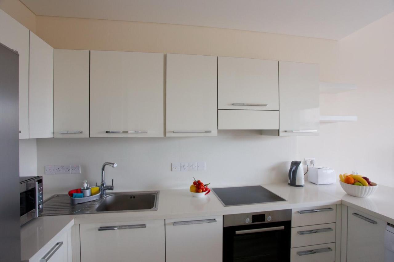 Opera Exclusive Apts By Trulycyprus Limassol Exterior foto